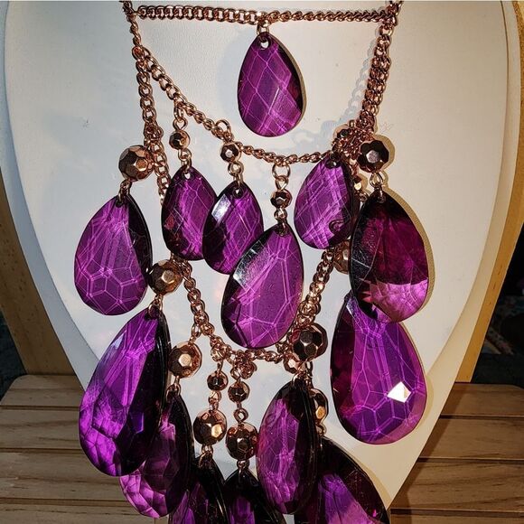 Faceted Teardrop Bead Tiered Statement Necklace Pre-owned Jewelry NWOT - Picture 3 of 7
